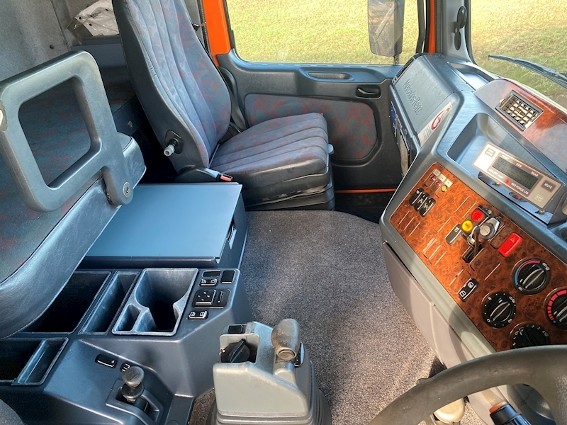 Mercedes-Benz Actros 3235 Hub Reduction Chassis Cab