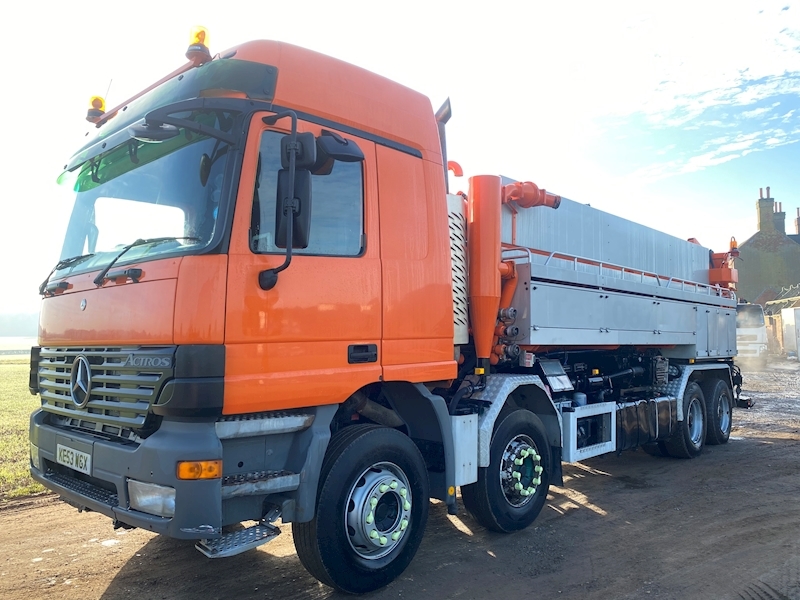 Mercedes-Benz Actros 3235 Hub Reduction Chassis Cab