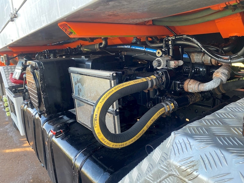 Mercedes-Benz Actros 3235 Hub Reduction Chassis Cab