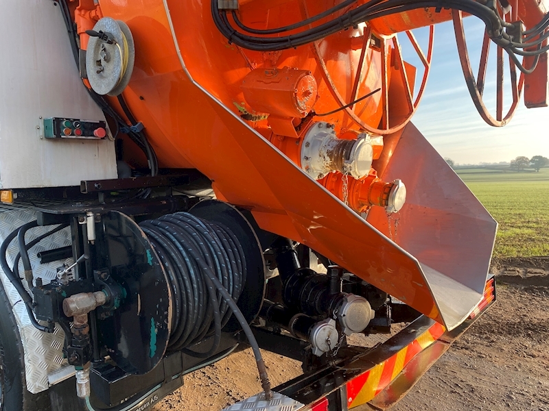 Mercedes-Benz Actros 3235 Hub Reduction Chassis Cab