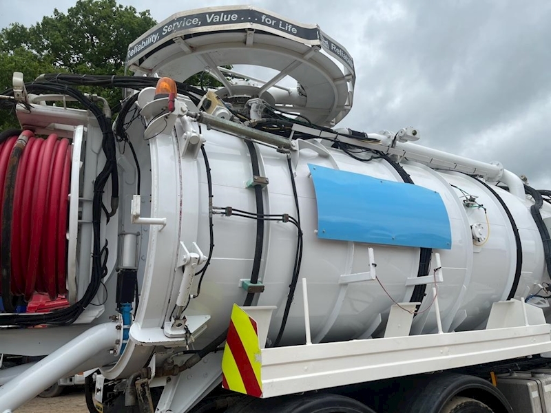 Used 2008 Mercedes Benz Actros 3241 Kaiser Whale Recycler Tanker For 