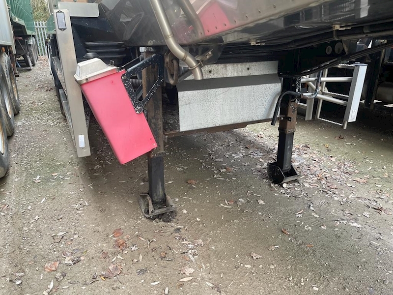 Crane Fruehauf Trailer 