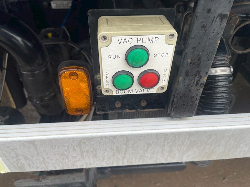 DAF 55 250 18 Ton Whale Jet Vac Tankers