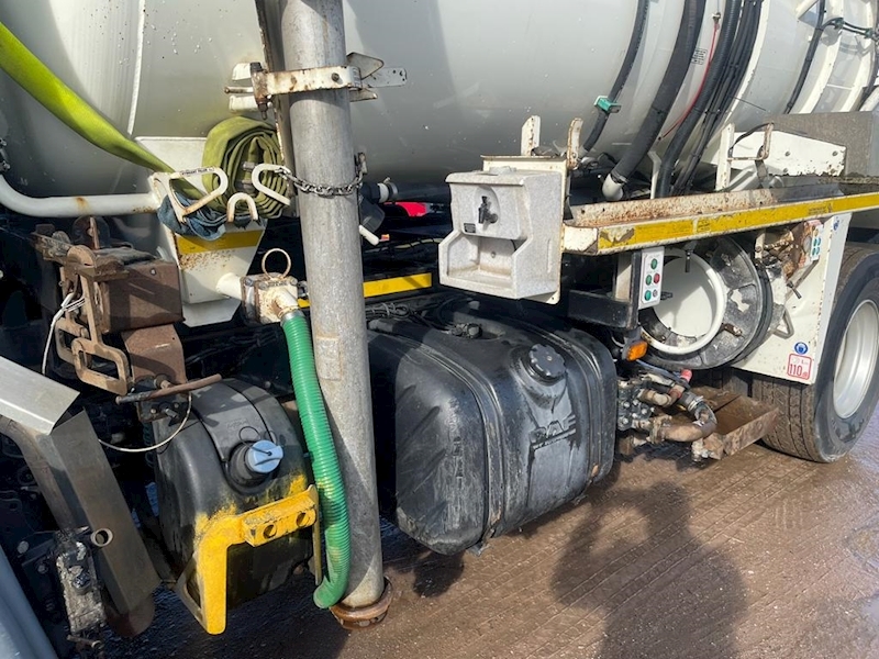 DAF 55 250 18 Ton Whale Jet Vac Tankers