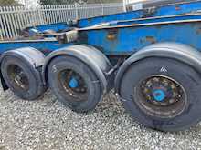 Dennison Trailer Skeletal Trailer 