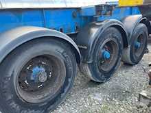 Dennison Trailer Skeletal Trailer 