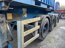 Dennison Trailer Skeletal Trailer 