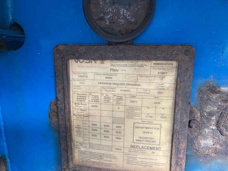 Dennison Skeletal Trailer