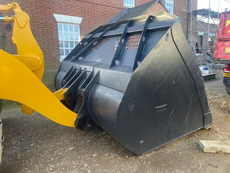 Komatsu WA470-8 Loading Shovel