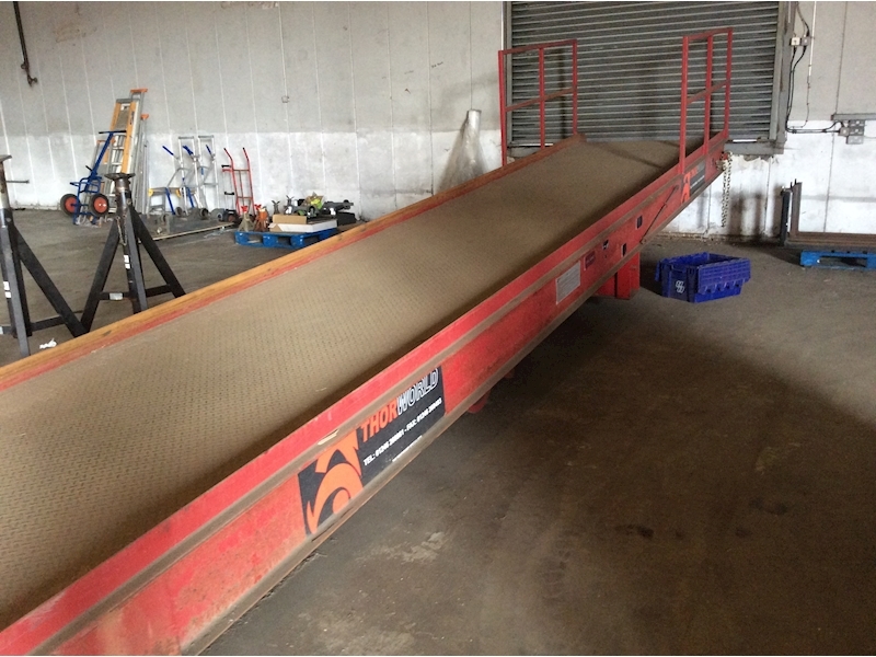 Thorworld 39 Ft 3 Ton Loading 