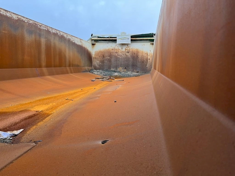 Volvo 420 Euro 6 Tipper