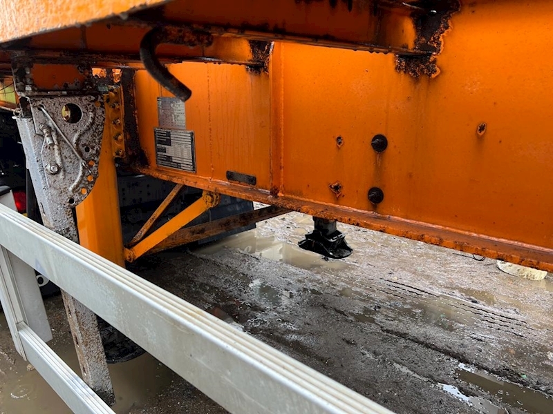 Dennison Fitted with Atlas Brick Crane 