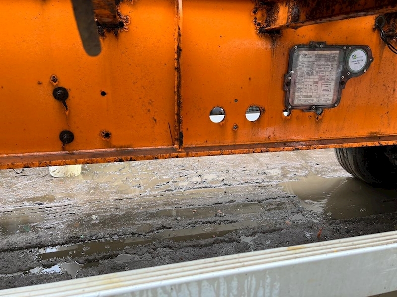 Dennison Fitted with Atlas Brick Crane 