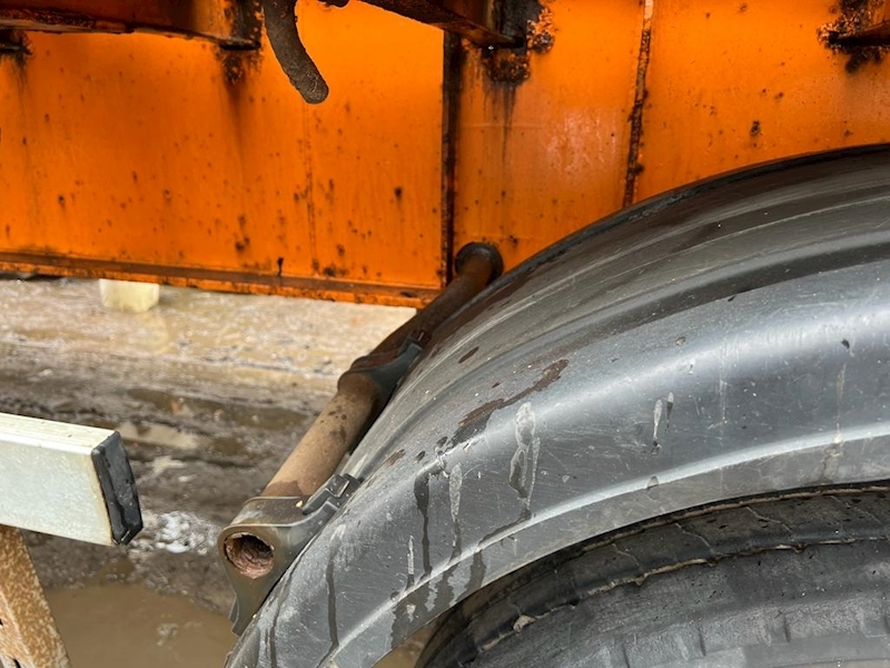 Dennison Fitted with Atlas Brick Crane 