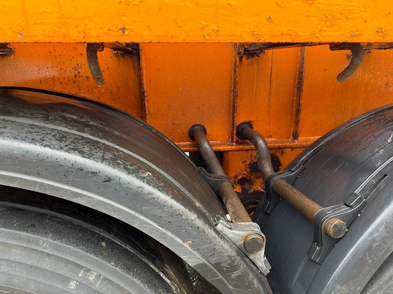 Dennison Fitted with Atlas Brick Crane 