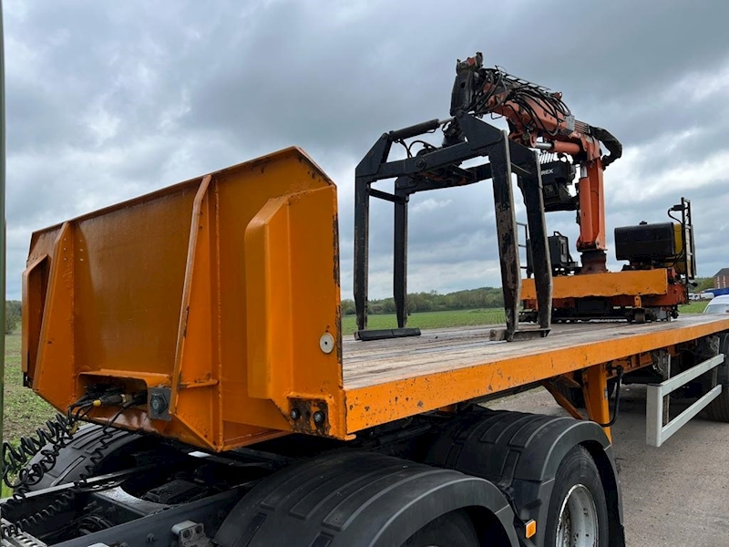 Dennison Fitted with Atlas Brick Crane 