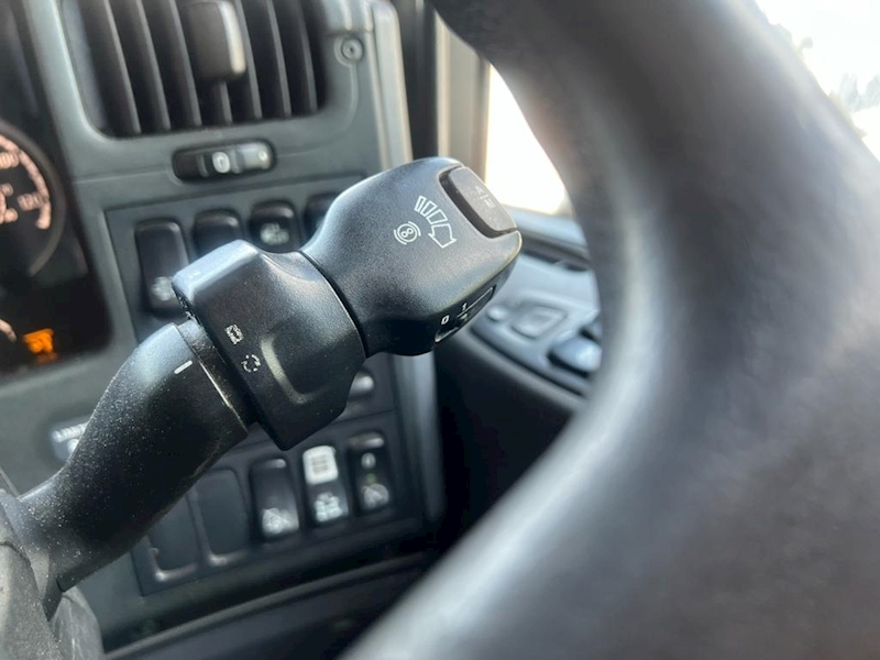 Scania 6x2 Rear Lift Tractor Unit