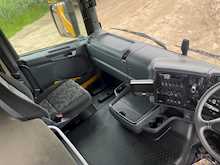 Scania R450 6x2 Rear Lift Tractor Unit 