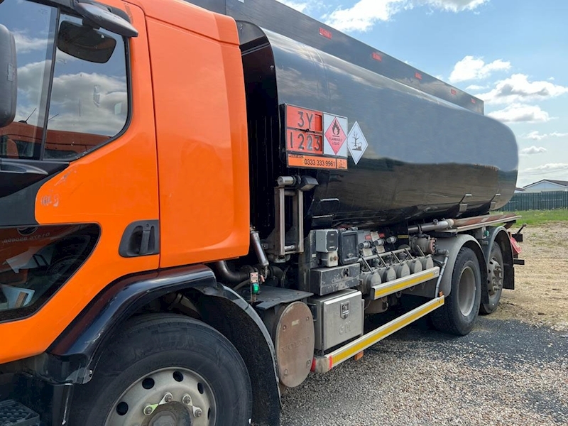 Volvo 320 19,100 Litres Fuel Tanker Tanker 