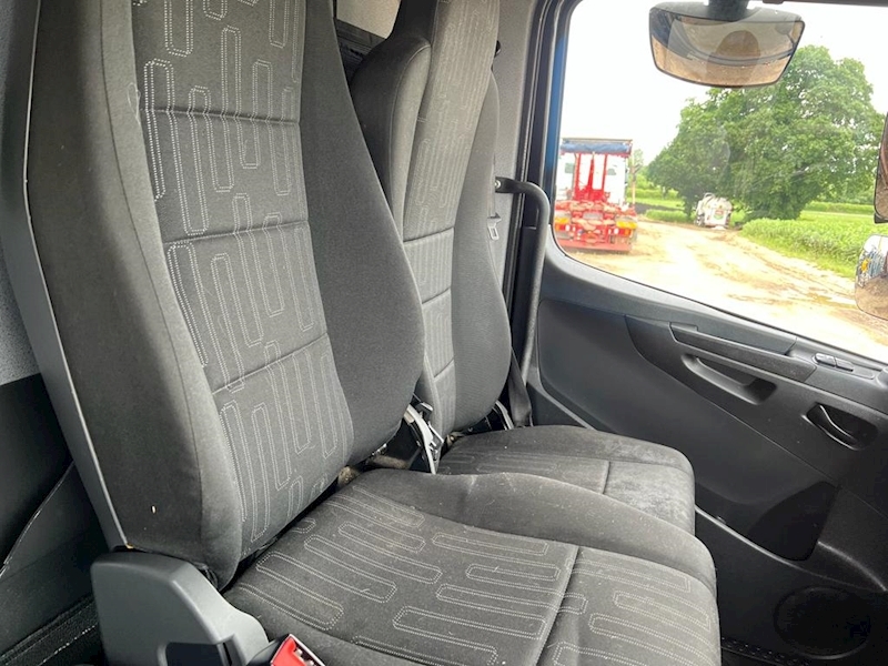 Mercedes-benz 818 Euro 6 Furniture Vans Pantechnicon 