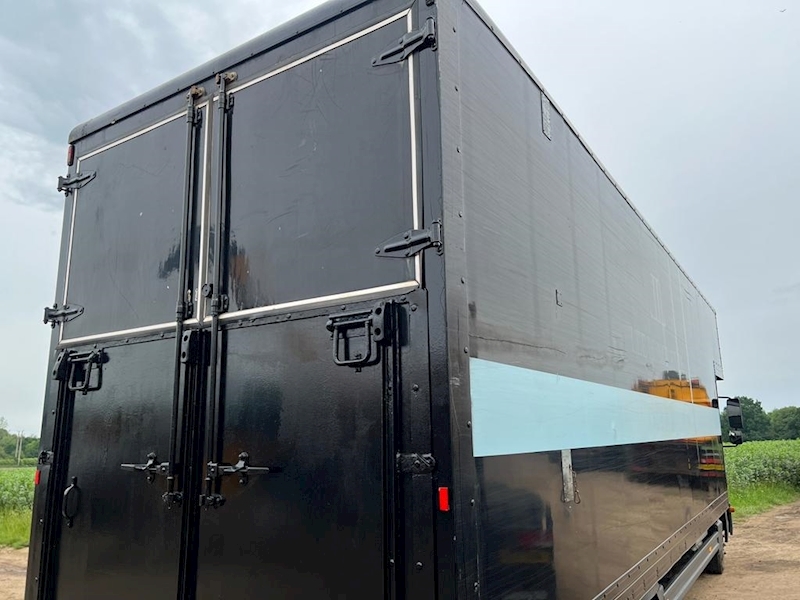 Mercedes-benz 818 Euro 6 Furniture Vans Pantechnicon 