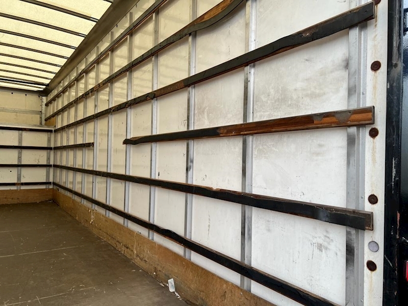 Mercedes-benz 818 Euro 6 Furniture Vans Pantechnicon 