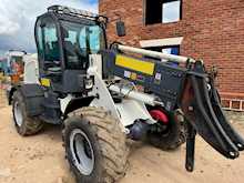Black And White BW20T Articulated Telehandler 