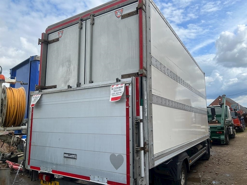 Mercedes-Benz 816 Box Van with 1.5 Ton Tail Lift