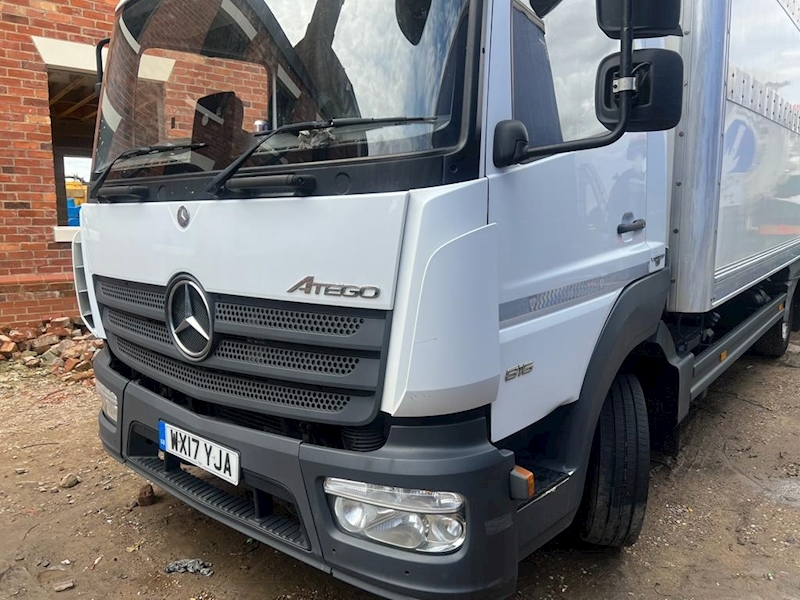 Mercedes-Benz 816 Box Van with 1.5 Ton Tail Lift