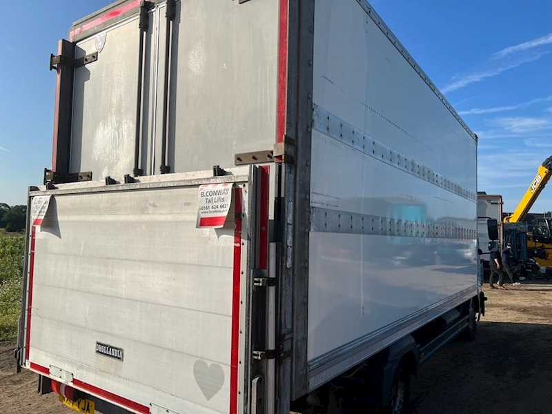 Mercedes-Benz 816 Box Van with 1.5 Ton Tail Lift
