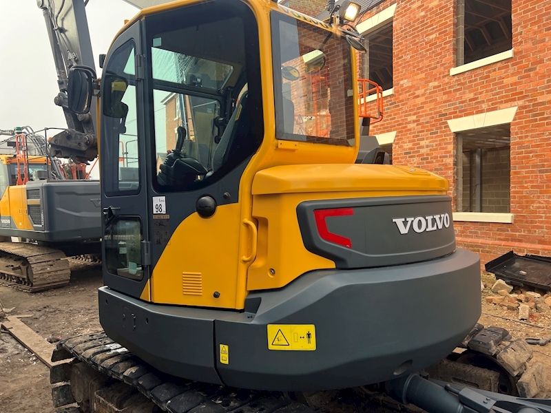 Used 2019 Volvo ECR88D 8 Ton Tracked Excavator For Sale in ...