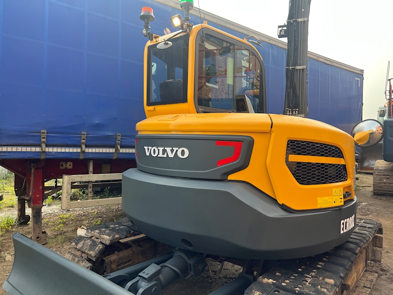 Volvo 8 Ton Tracked Excavator