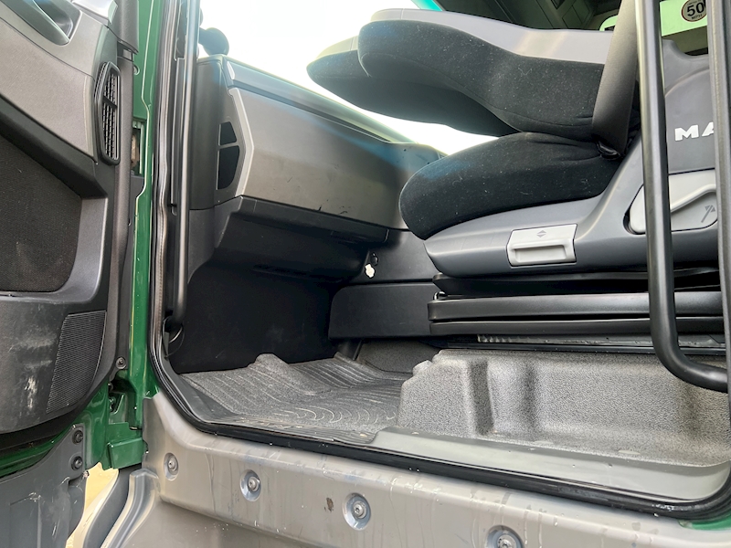 MAN 26.480 6x2 Tractor Unit