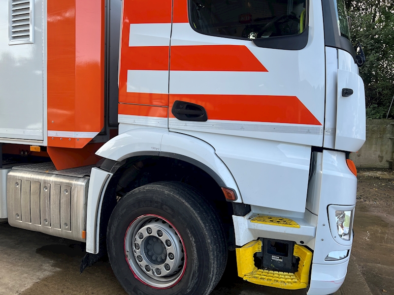 Mercedes-Benz 510 HP RSP 6 RD 8000 Suction Excavator Specialist Vehicle 