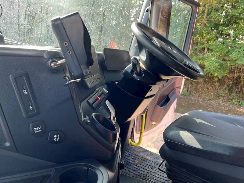 Mercedes-Benz 510 HP RSP 6 RD 8000 Suction Excavator Specialist Vehicle 