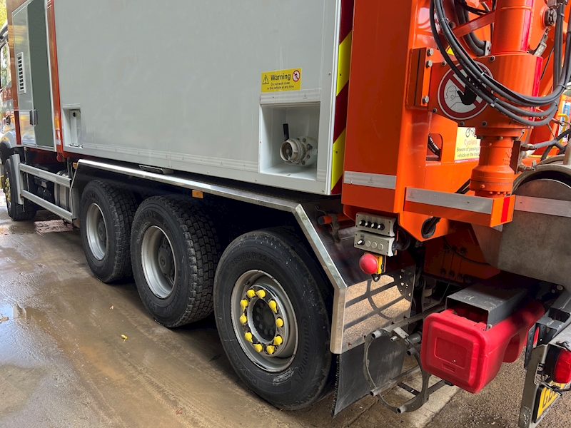 Mercedes-Benz 510 HP RSP 6 RD 8000 Suction Excavator Specialist Vehicle 