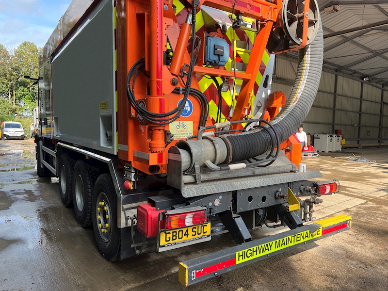 Mercedes-Benz 510 HP RSP 6 RD 8000 Suction Excavator Specialist Vehicle 