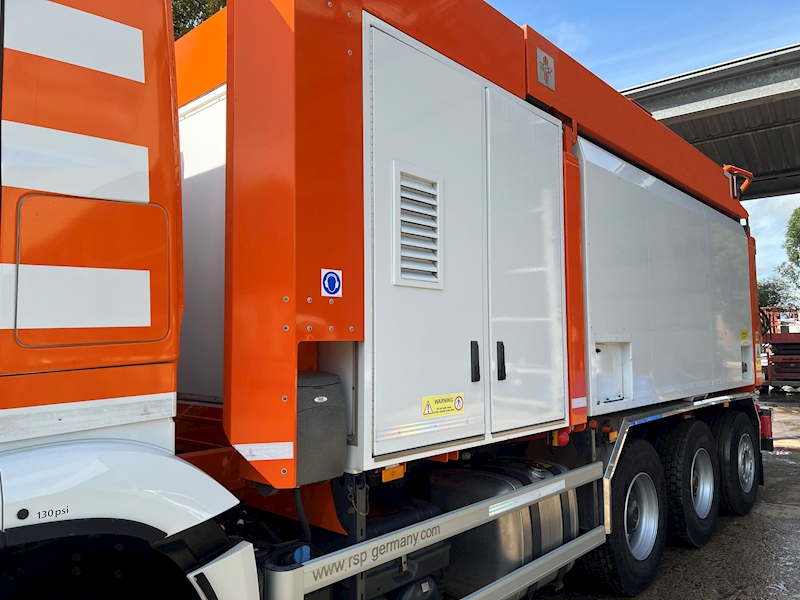 Mercedes-Benz 510 HP RSP 6 RD 8000 Suction Excavator Specialist Vehicle 