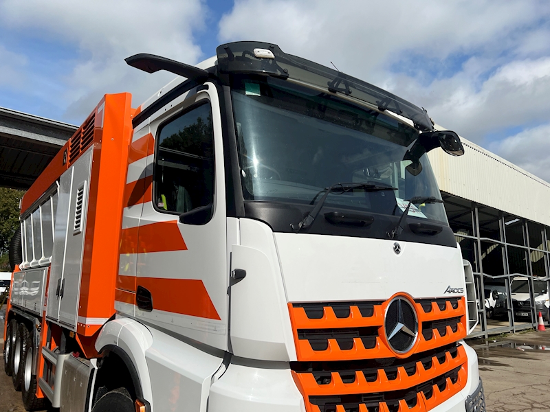 Mercedes-Benz 510 HP RSP 6 RD 8000 Suction Excavator Specialist Vehicle 