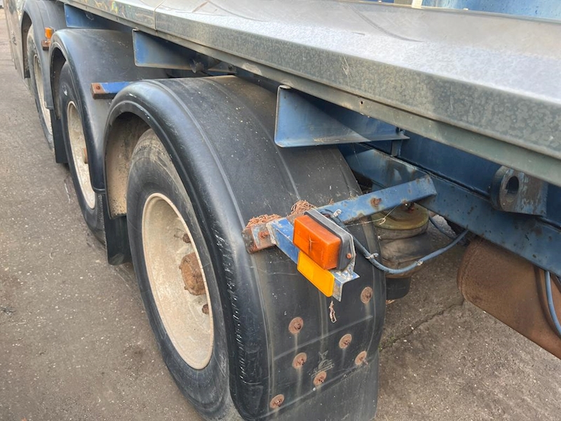 Crane Fruehauf 30,000 Litre Tanker