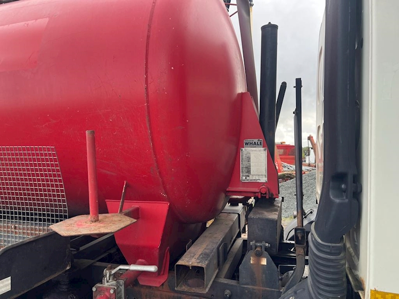 DAF 220 Whale Vac Tanker