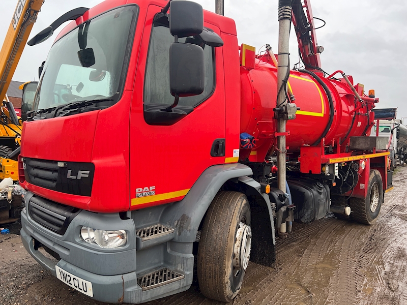 DAF 220 Fitted with Whale Vac Tanker