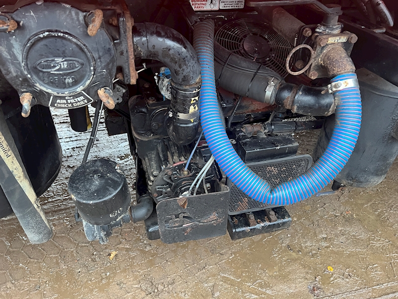 DAF 220 Fitted with Whale Vac Tanker