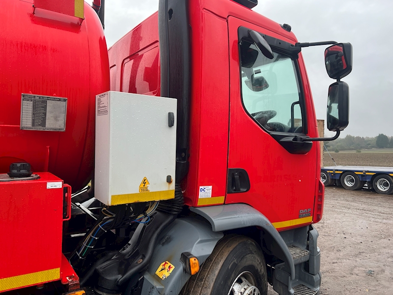 DAF 220 Fitted with Whale Vac Tanker