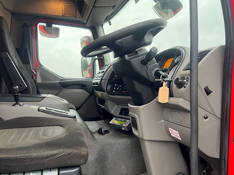 DAF 220 Fitted with Whale Vac Tanker