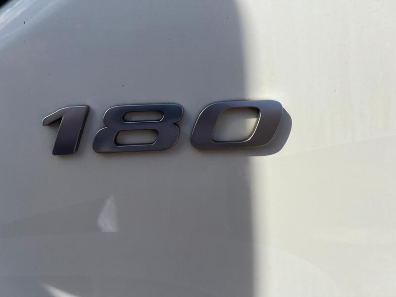 DAF 180 7.5 Ton 7.2m Flatbed Scaffold Body 