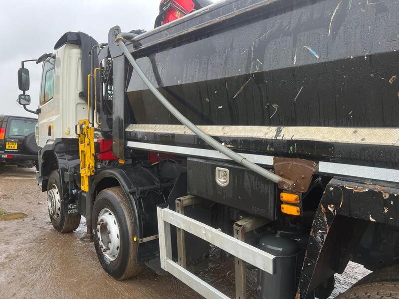 DAF 440 FAD Tipper Grab