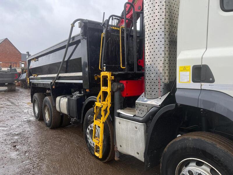 DAF 440 FAD Tipper Grab