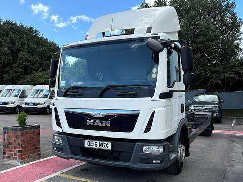 MAN TGL 12.220 4x2 BB Day - U243