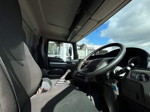 MAN TGL 12.220 4x2 BB Day - U243